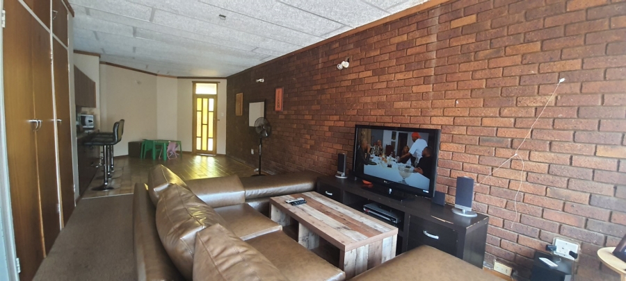 3 Bedroom Property for Sale in La Hoff North West